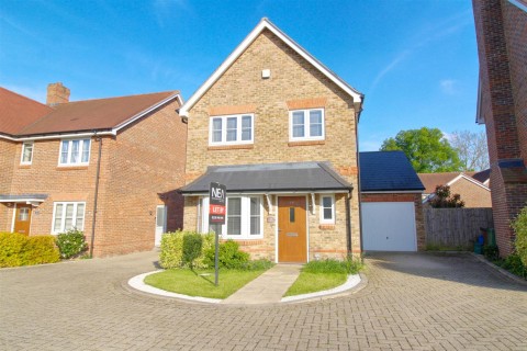View Full Details for Bay Tree Rise, Sonning Common, Reading