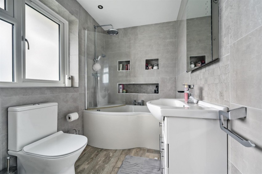 Images for Old Bath Road, Calcot, Reading