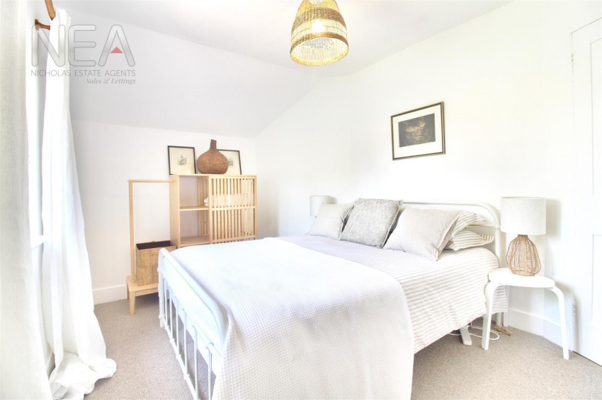 Images for Well House Lane, Frilsham, Thatcham