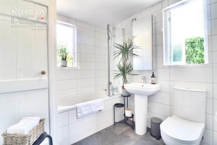 Images for Well House Lane, Frilsham, Thatcham