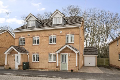 View Full Details for Ruskin, Caversham, Reading