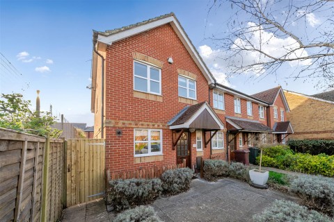 View Full Details for Elliotts Way, Caversham, Reading