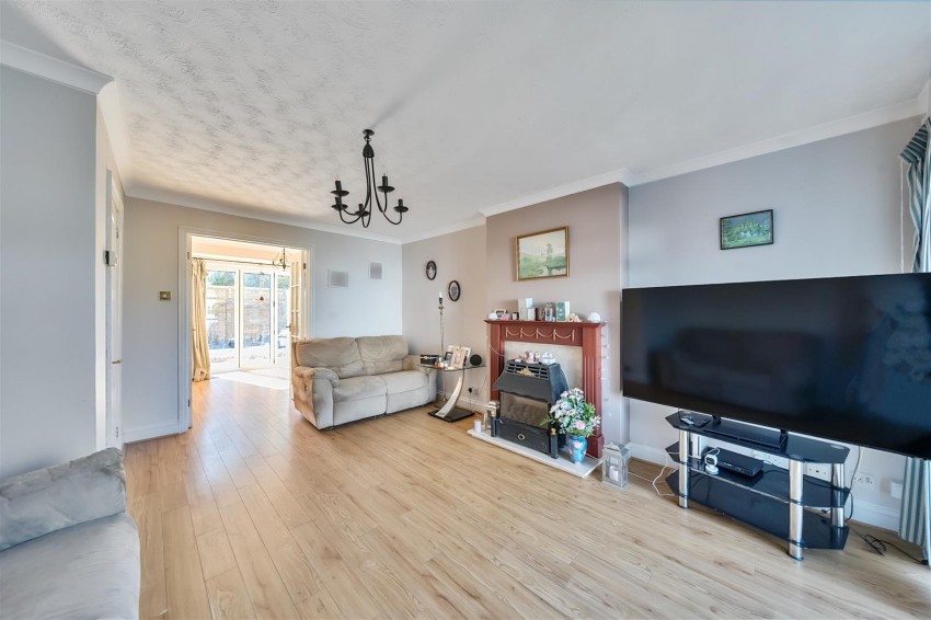Images for Carisbrooke Close, Caversham, Reading