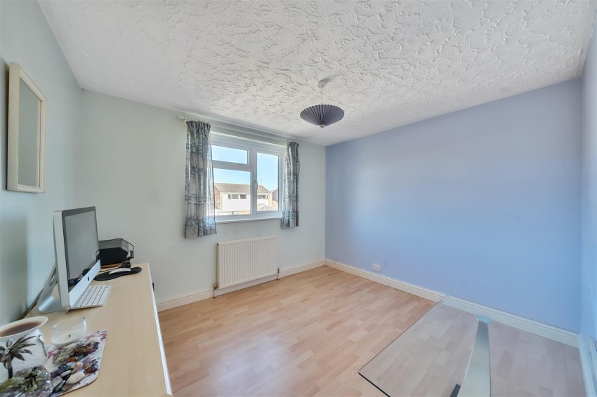 Images for Carisbrooke Close, Caversham, Reading