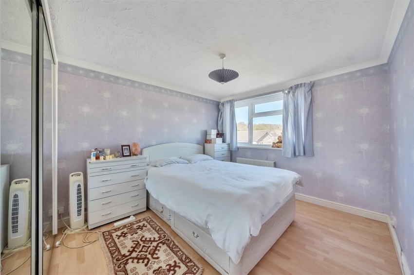 Images for Carisbrooke Close, Caversham, Reading