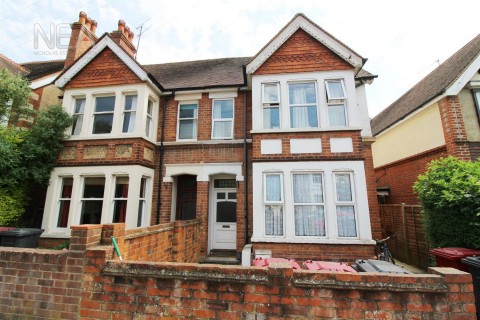 View Full Details for St. Annes Road, Caversham, Reading