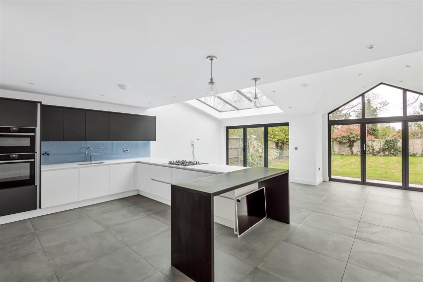 Images for Copperfields, Caversham Heights, Reading