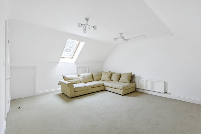 Images for Copperfields, Caversham Heights, Reading