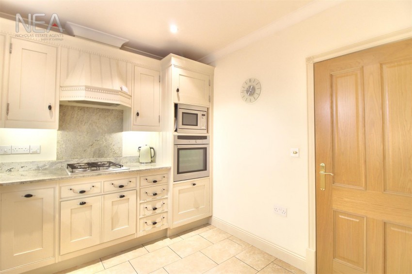Images for Treetops, Caversham, Reading