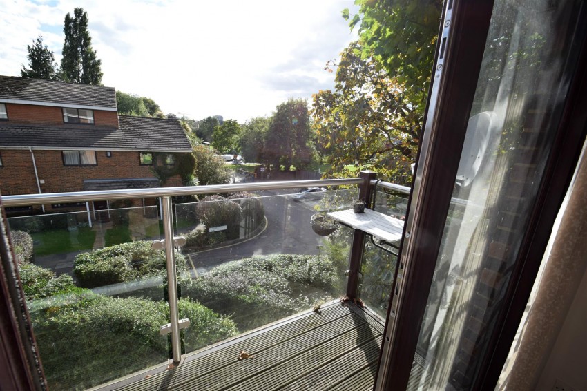 Images for Cardinal Close, Caversham, Reading