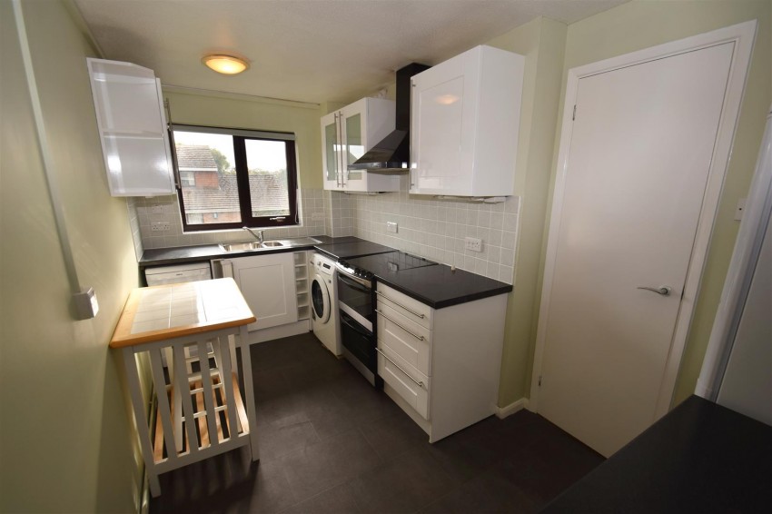 Images for Cardinal Close, Caversham, Reading
