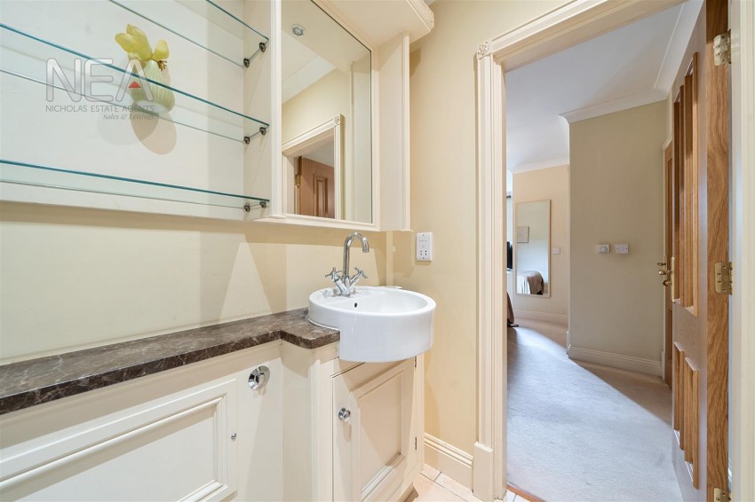 Images for Treetops, Caversham, Reading
