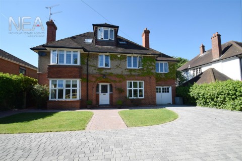 View Full Details for Highmoor Road, Caversham Heights, Reading