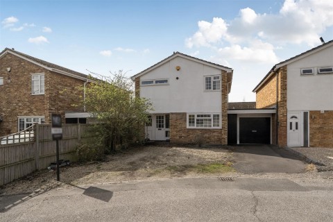 View Full Details for Redberry Close, Caversham, Reading