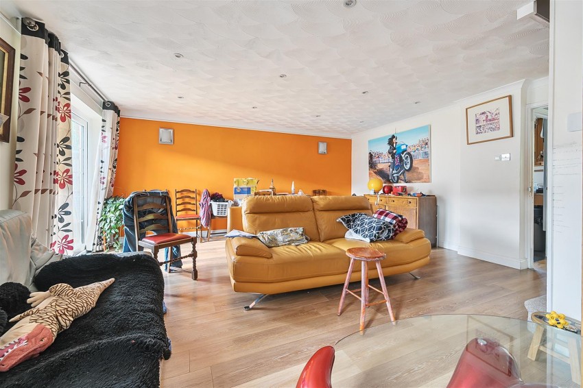 Images for Redberry Close, Caversham, Reading