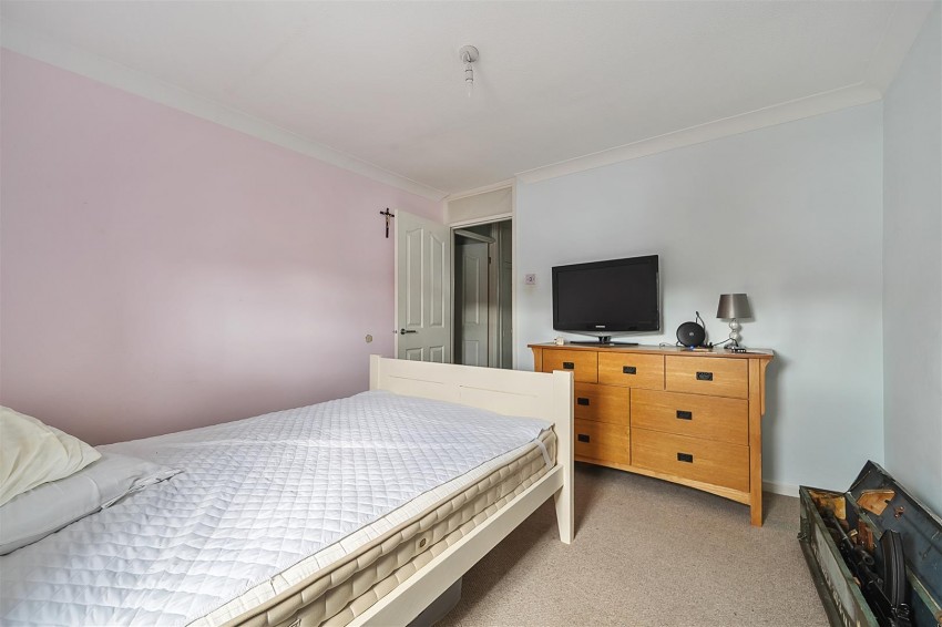 Images for Redberry Close, Caversham, Reading