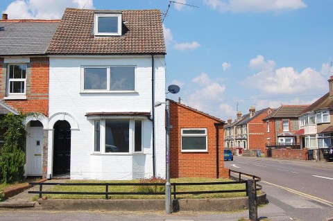 View Full Details for Gosbrook Road, Caversham, Reading