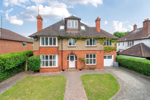 View Full Details for Highmoor Road, Caversham Heights, Reading