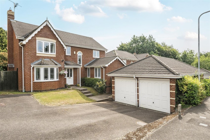 Images for Hunters Chase, Caversham, Reading