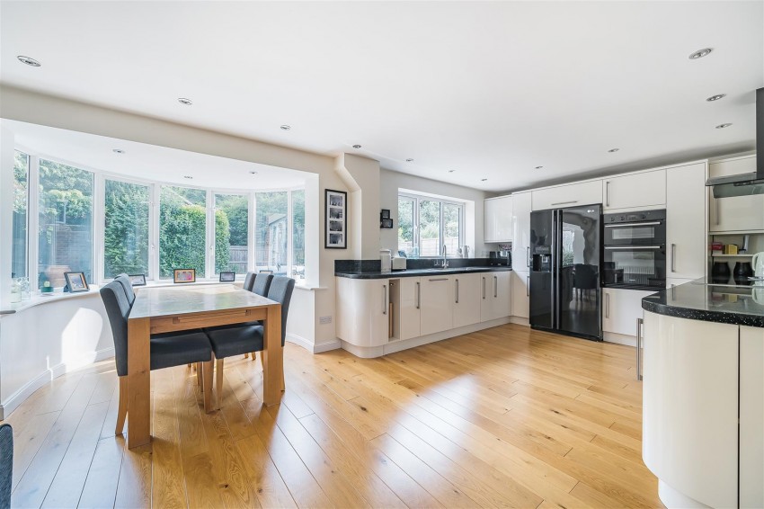 Images for Hunters Chase, Caversham, Reading