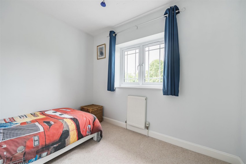 Images for Hunters Chase, Caversham, Reading