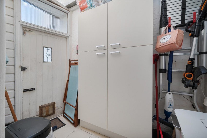 Images for Gosbrook Road, Caversham, Reading