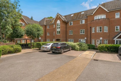 View Full Details for Derby Road, Caversham, Reading