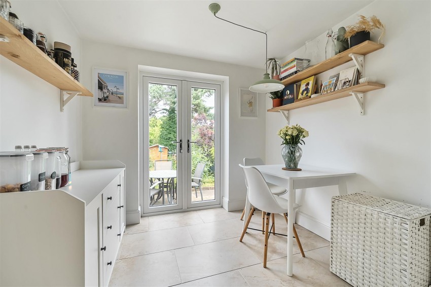 Images for Hemdean Hill, Caversham, Reading