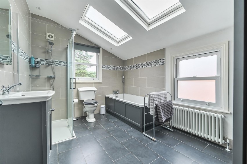 Images for Hemdean Hill, Caversham, Reading