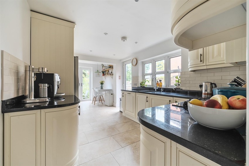 Images for Hemdean Hill, Caversham, Reading