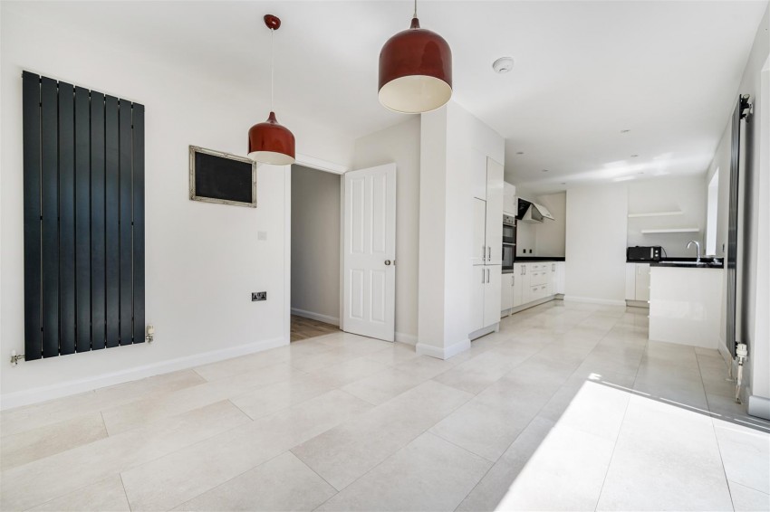 Images for Mayfield Drive, Caversham, Reading