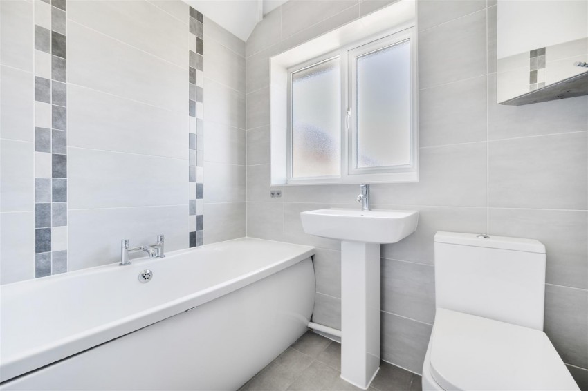 Images for Mayfield Drive, Caversham, Reading