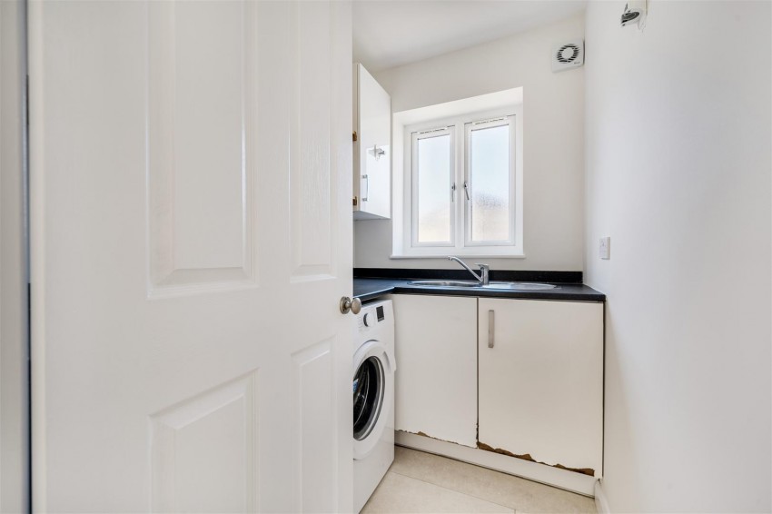 Images for Mayfield Drive, Caversham, Reading