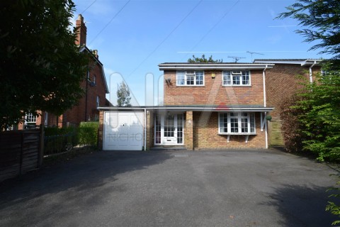 View Full Details for Woodcote Road, Caversham, Reading