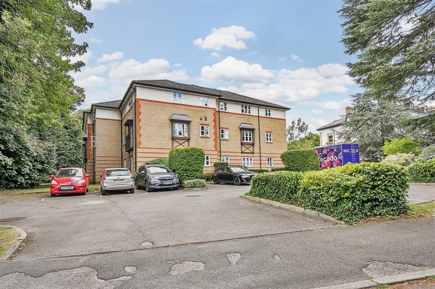 Images for Balmore Park, Caversham, Reading