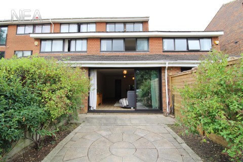 View Full Details for Cardinal Close, Caversham, Reading