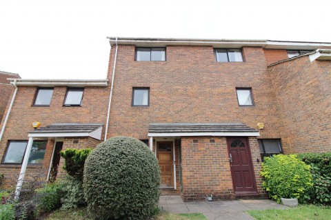 View Full Details for Cardinal Close, Caversham, Reading