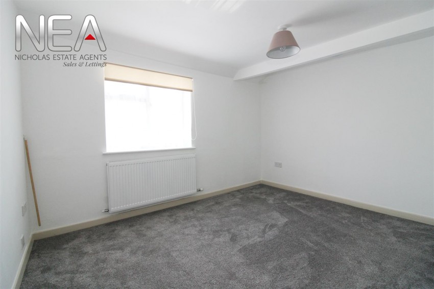 Images for The Grove, Reading, Berkshire