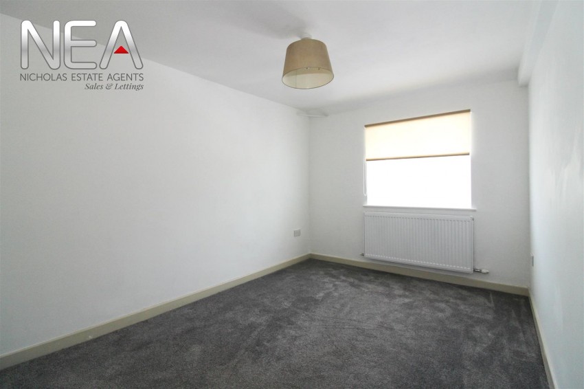 Images for The Grove, Reading, Berkshire
