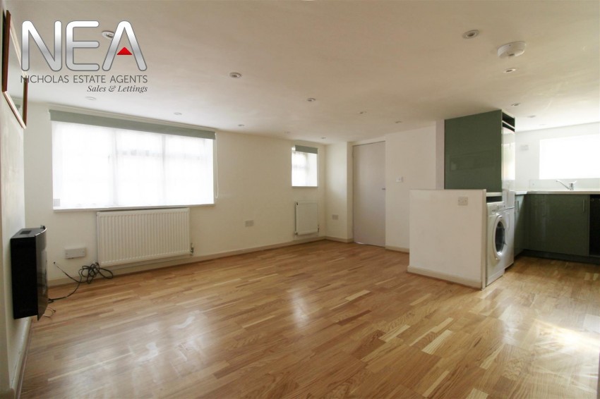 Images for The Grove, Reading, Berkshire