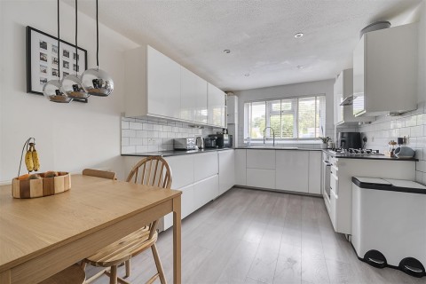 View Full Details for Caleta Close, Caversham, Reading