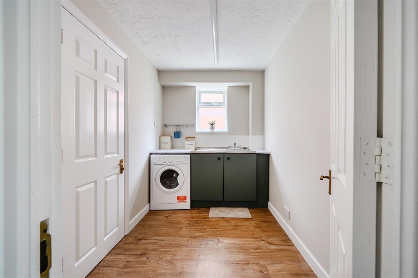 Images for Heron Island, Caversham, Reading