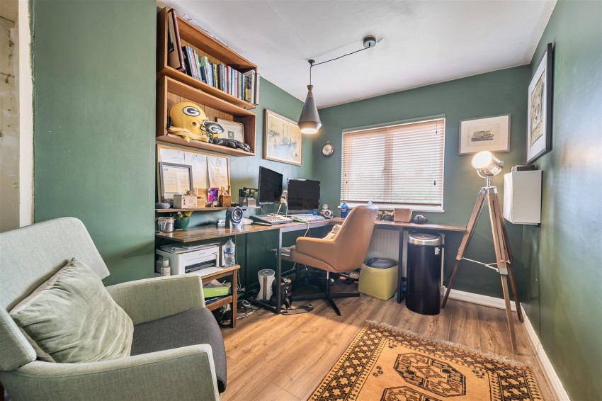 Images for Sandcroft Road, Caversham, Reading
