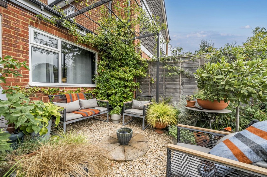 Images for Sandcroft Road, Caversham, Reading