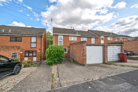 View Full Details for Wedgewood Way, Tilehurst, Reading