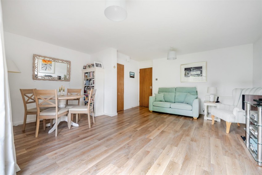 Images for Wedgewood Way, Tilehurst, Reading