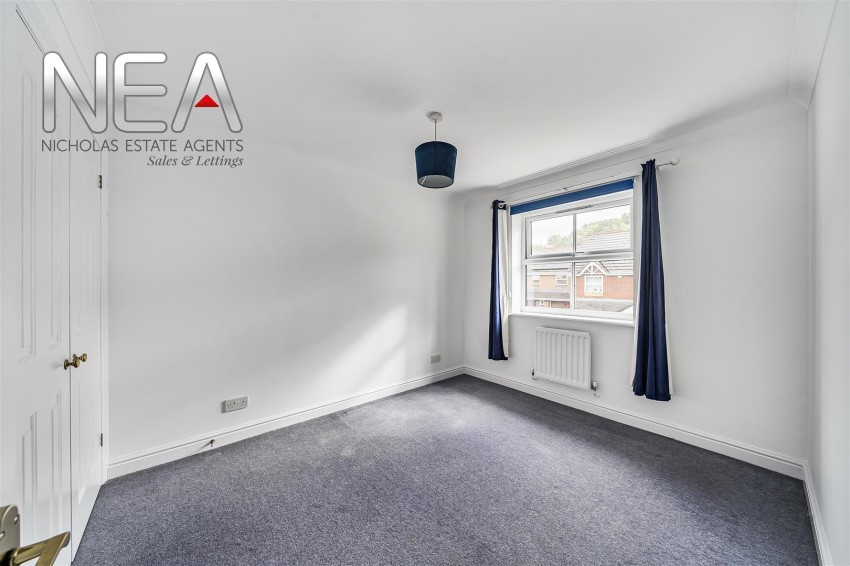 Images for Rhigos, Emmer Green, Reading