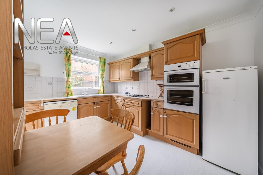Images for Rhigos, Emmer Green, Reading