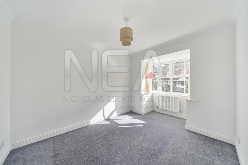 Images for Rhigos, Emmer Green, Reading