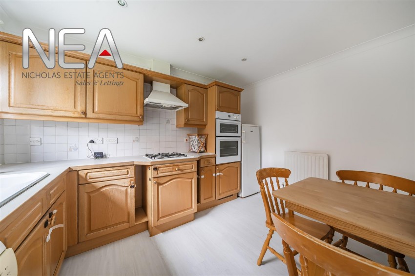 Images for Rhigos, Emmer Green, Reading
